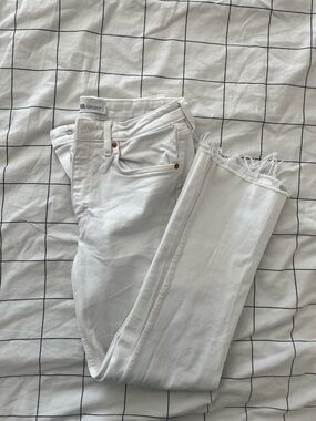 Zara White Jean- size 6